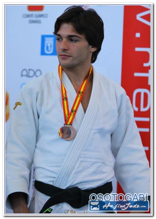 CEU 2011 900035
